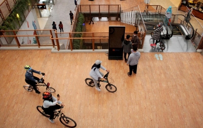 Foto: Program Bersepeda Dalam Mal
