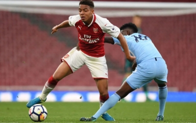 Arsenal Ingin Datangkan Kembali Striker Muda Asal Belanda