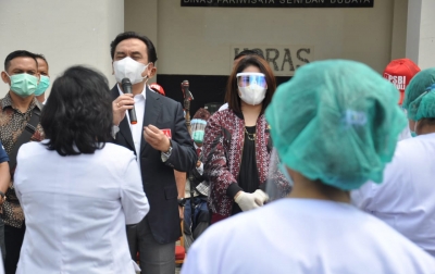 PSBI Peduli Sesama, Salurkan Alat Kesehatan dan Paket Sembako di Samosir