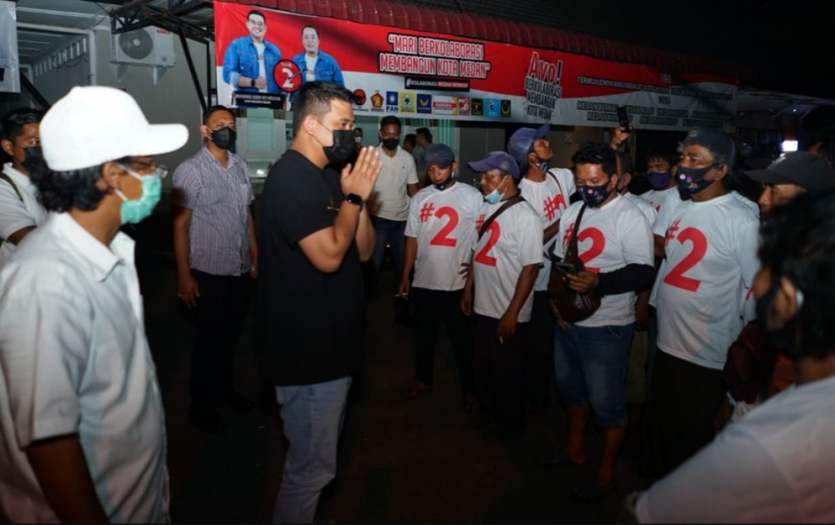 Abang Becak Hendri Duin Center Siap Jadi Juru Bicara Bobby-Aulia