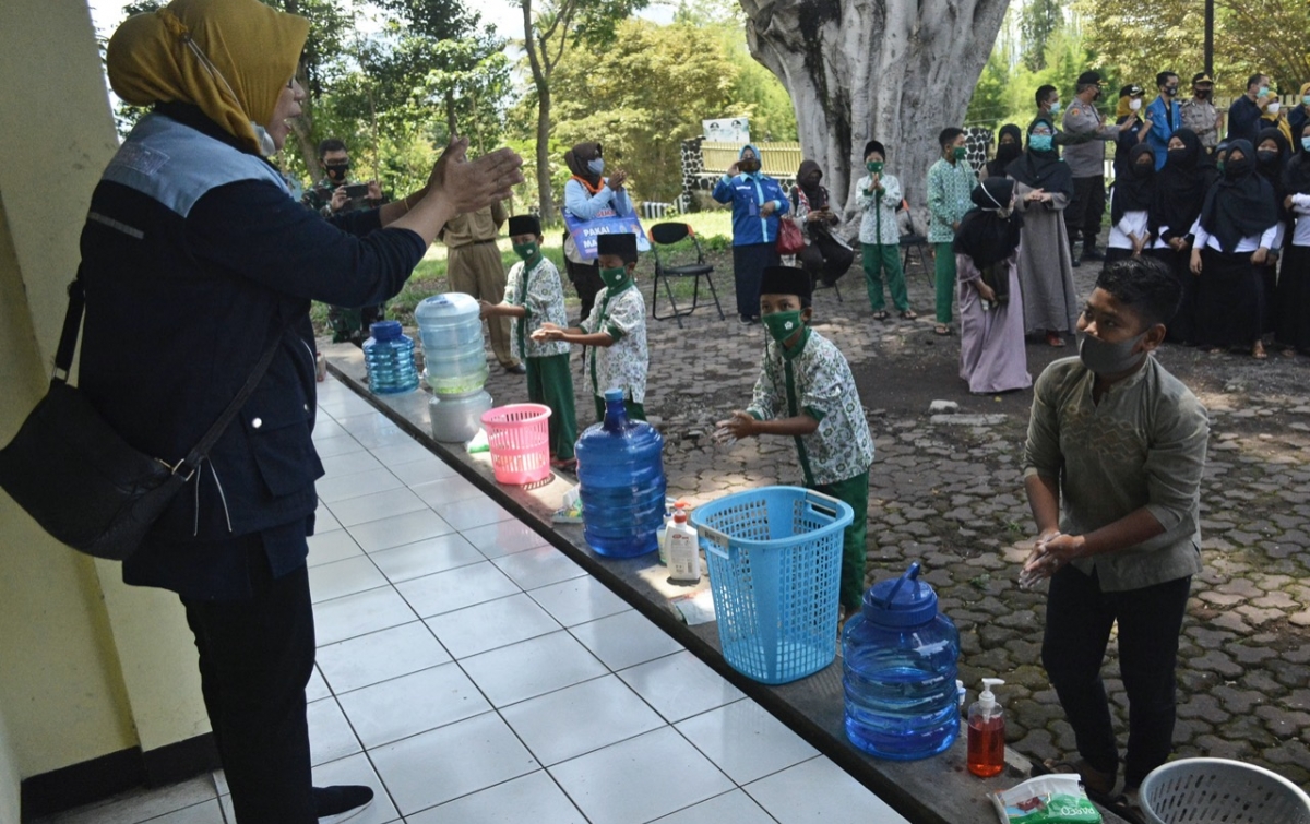 Masyarakat Terus Diingatkan Disiplin Jalankan 3M
