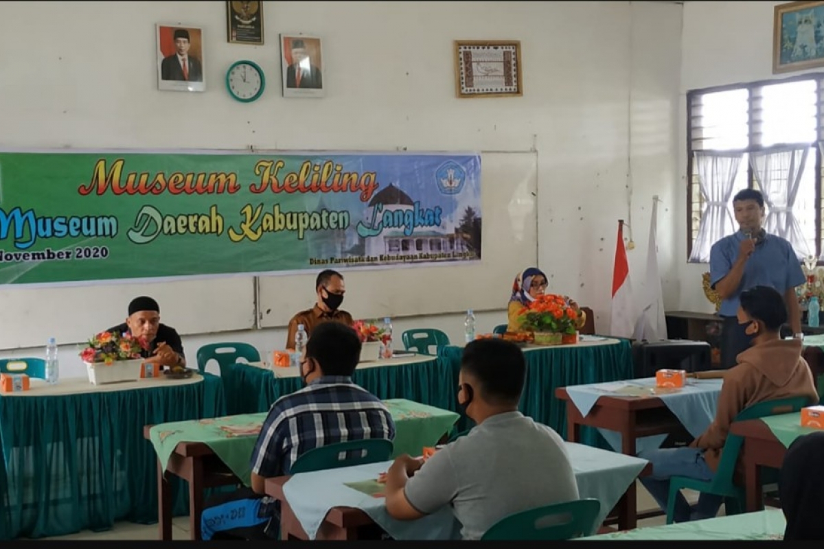 Disparbud Langkat Menperkenalkan Museum Daerah Kepada Pelajar