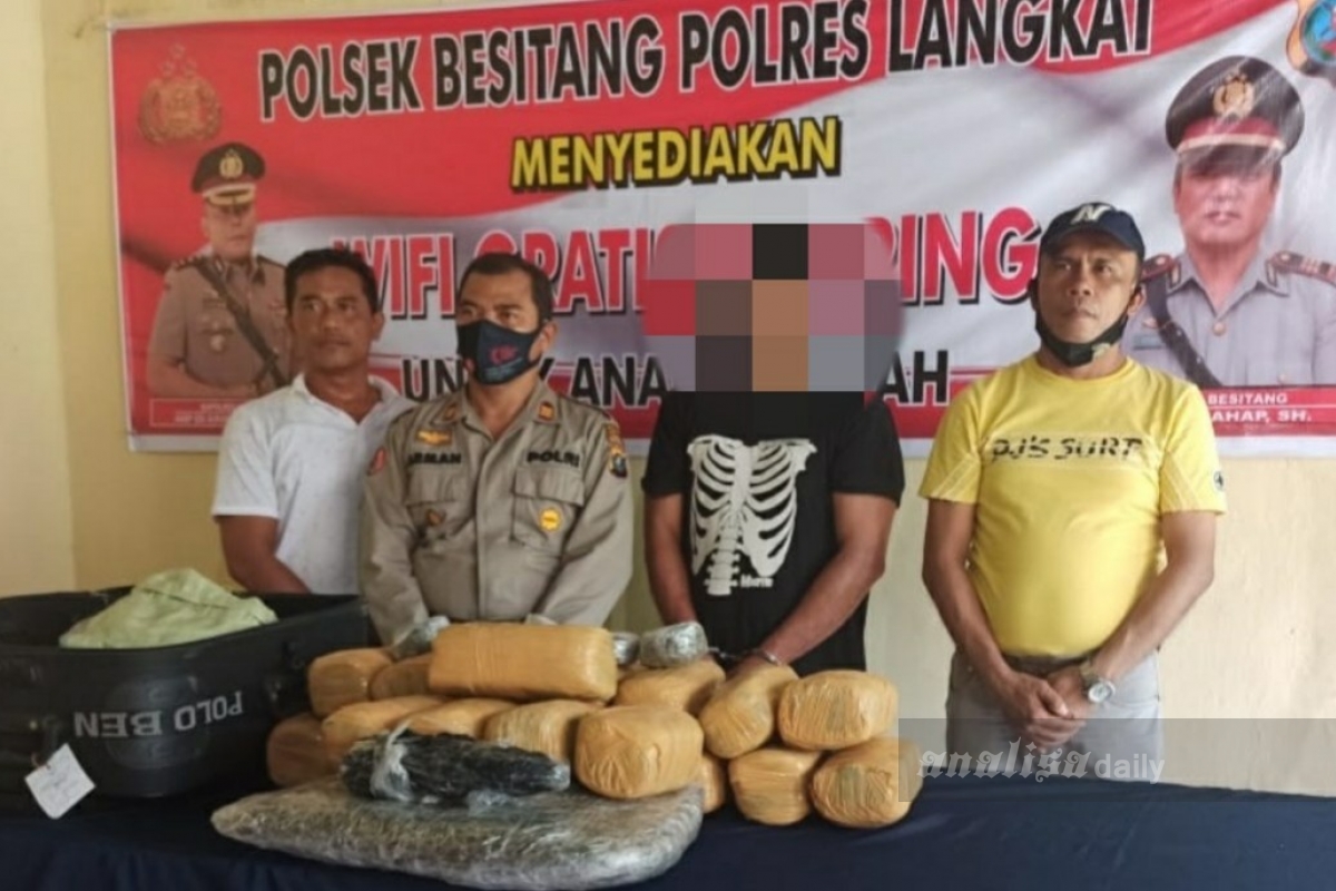 Polsek Besitang Tangkap Kurir Pembawa Puluhan Kilogram Ganja