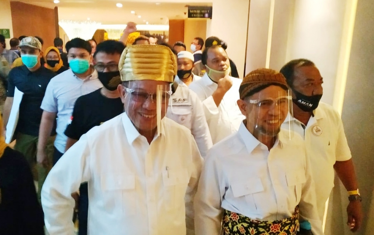 Akhyar Kenali Masyarakat, Bobby Bidik Milenial