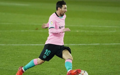 Mpenza Ingatkan City Agar Tidak Membeli Messi