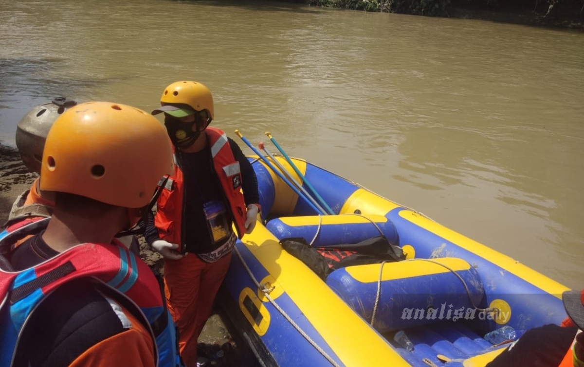 Tim SAR Temukan Jasad Balita Korban Banjir