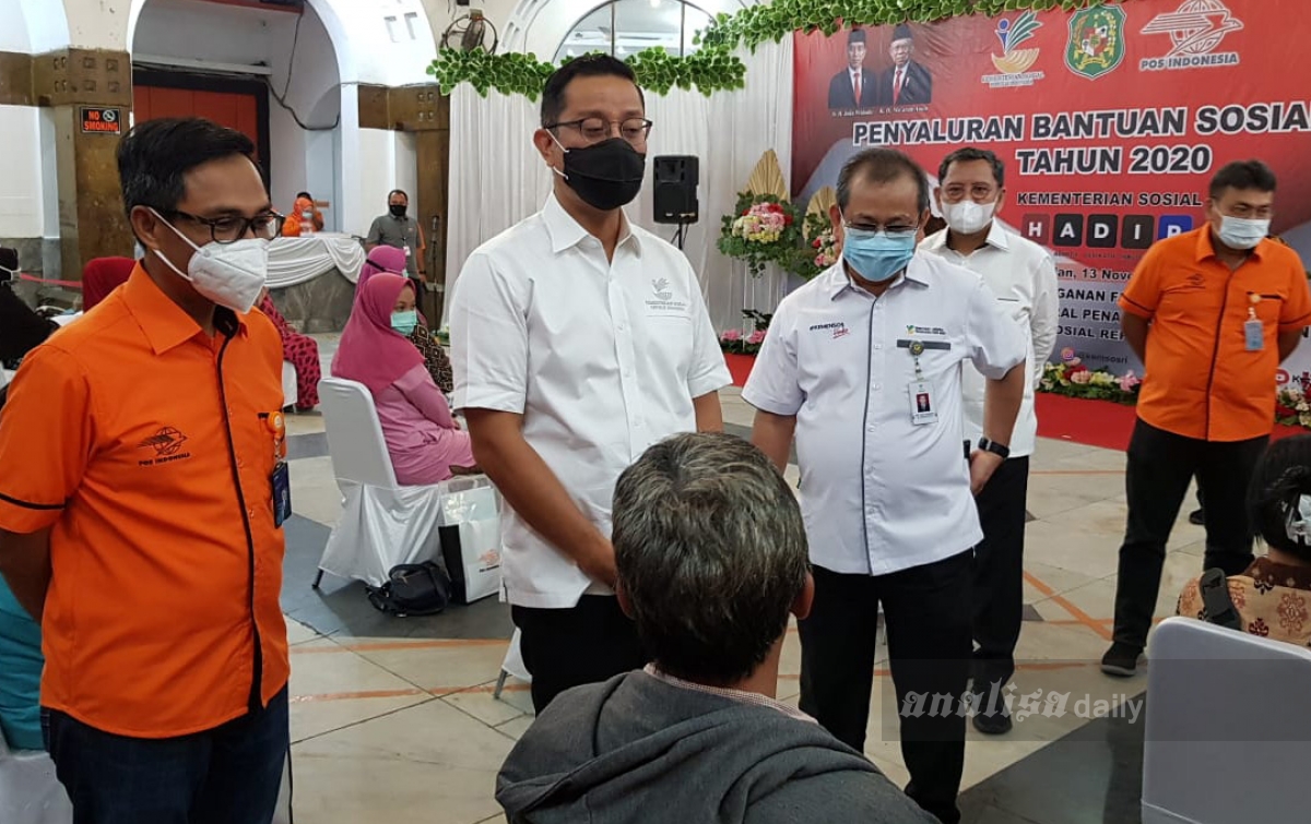 Mensos Juliari Tersangka, Kemensos Pastikan Program Bansos Tetap Jalan