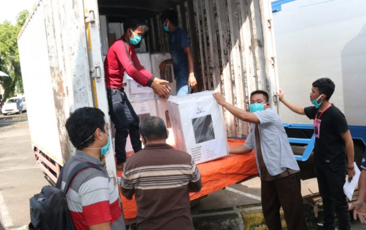 Logistik Pilkada Didistribusikan, Sekda Medan Berharap Warga Gunakan Hak Pilih