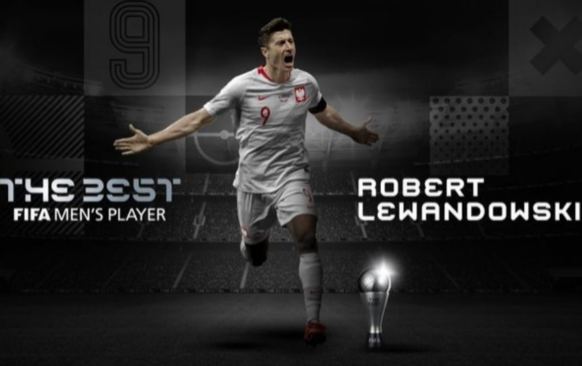 Robert Lewandowski Pemain Terbaik 2020