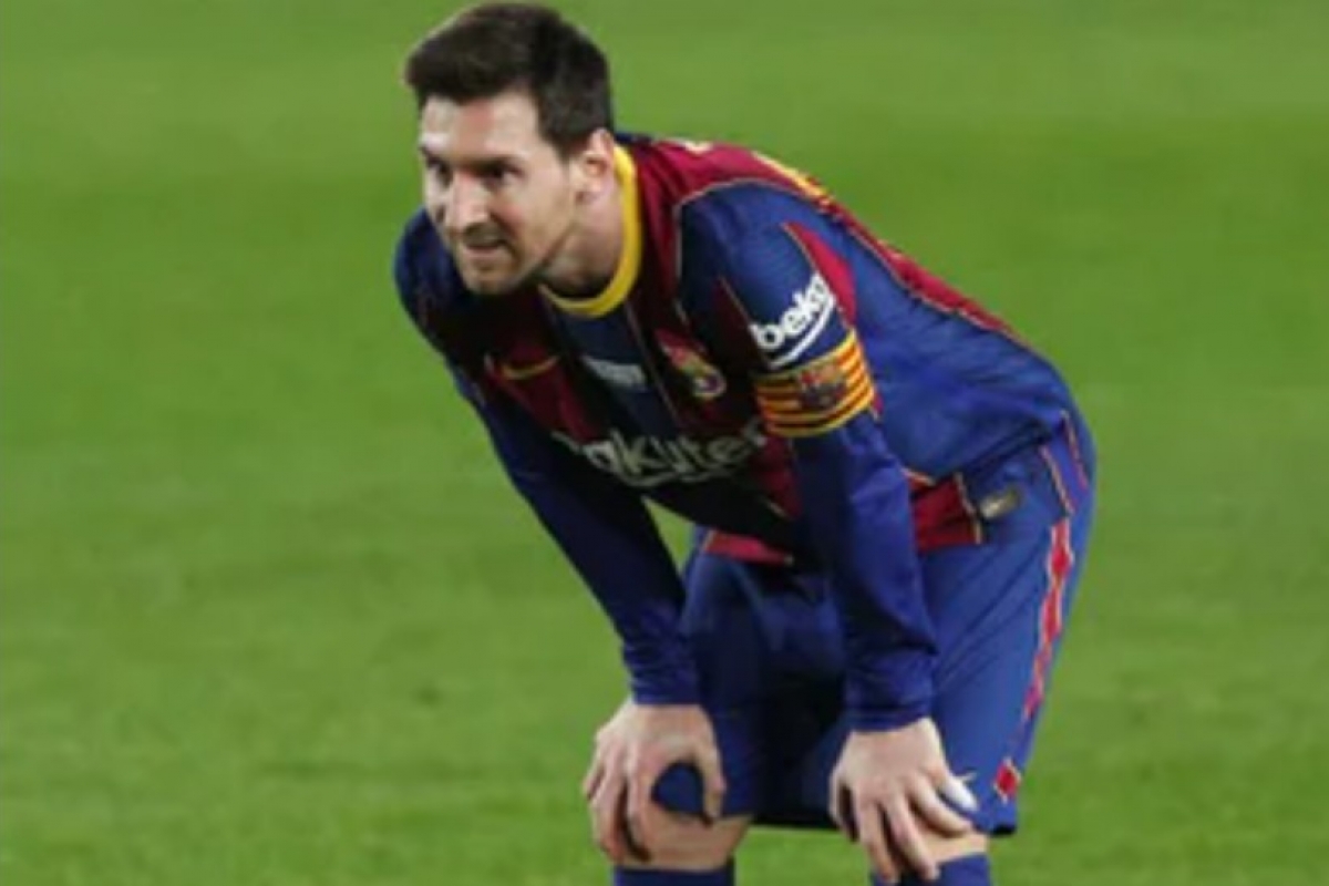 Messi Sebut Penjualan Suarez Sebagai Keputusan Gila