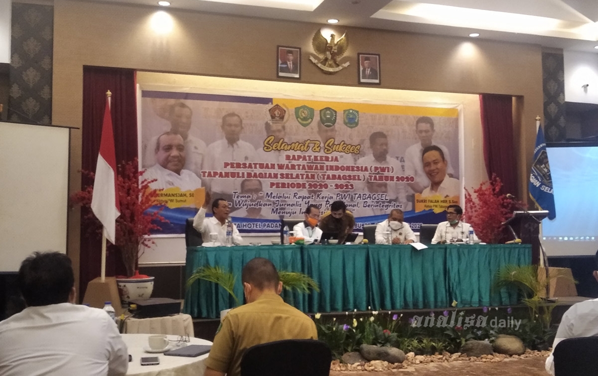 PWI Targetkan Rekor Muri Seribu Peserta Webinar