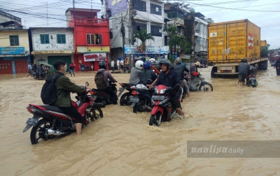 Ruas Jalan Kampung Lalang Terendam Banjir, Masyarakat Diimbau Pilih Jalur Alternatif