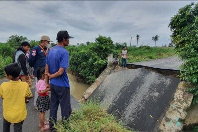 Jembatan di Tanjung Morawa Amblas, Seorang Pengendara Hilang