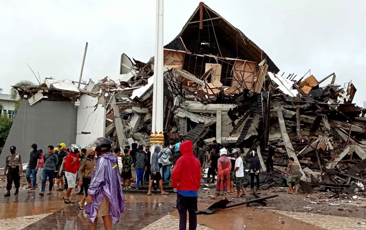 UPDATE: 34 Orang Meninggal Dunia Akibat Gempa Bumi di Sulawesi Barat