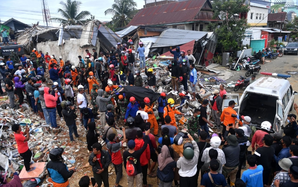 UPDATE: Korban Meninggal Dunia Gempa Sulawesi Barat 56 Orang