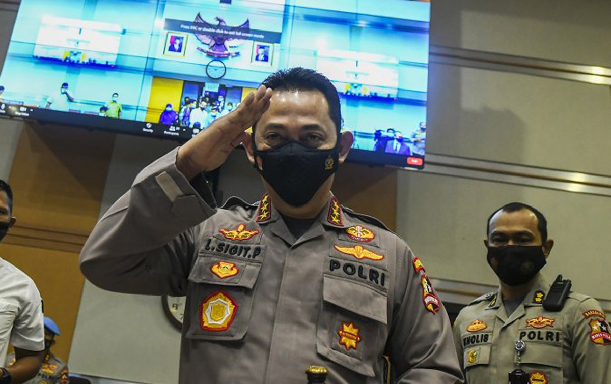 Joko Widodo Lantik Listyo Jadi Kapolri