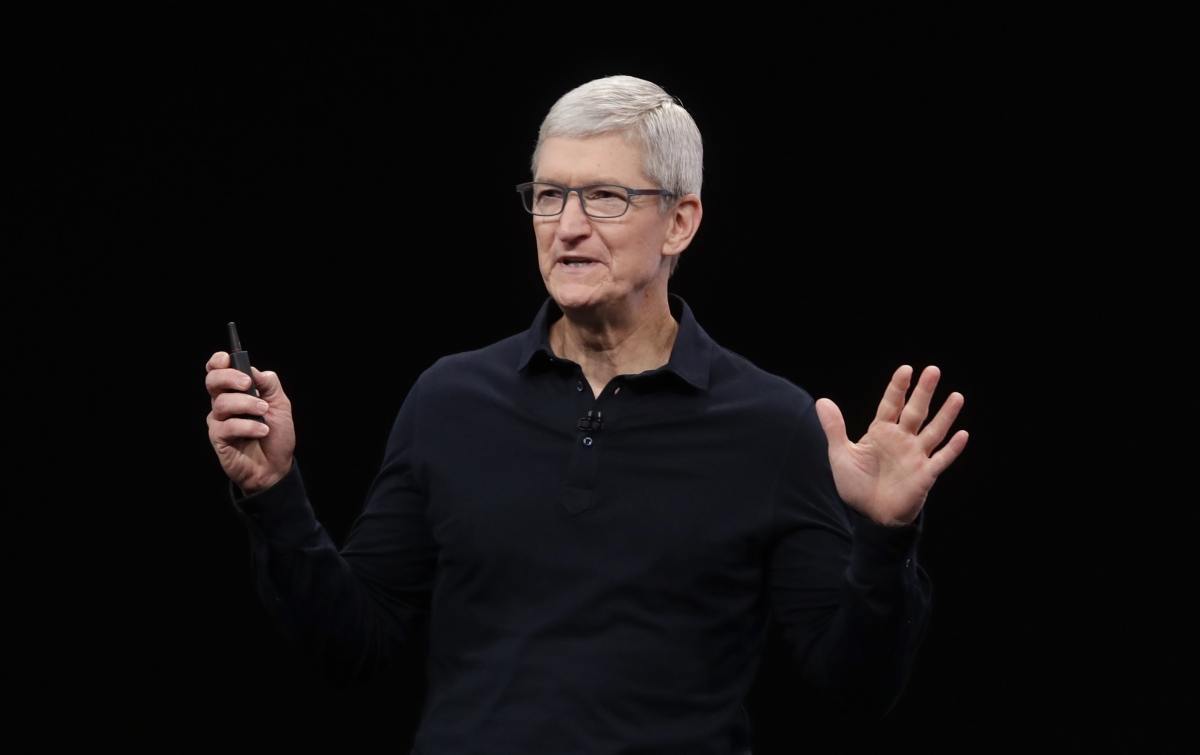 Tim Cook Kritik Media Sosial