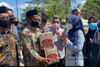 Istri Gubernur Antar Bantuan Korban Banjir di Aceh Tamiang