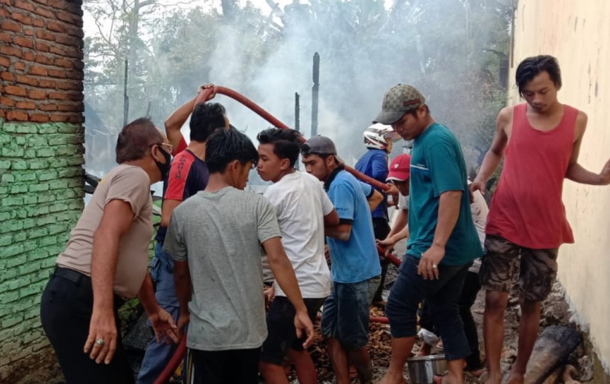 3 Rumah di Sumbul Hangus Terbakar