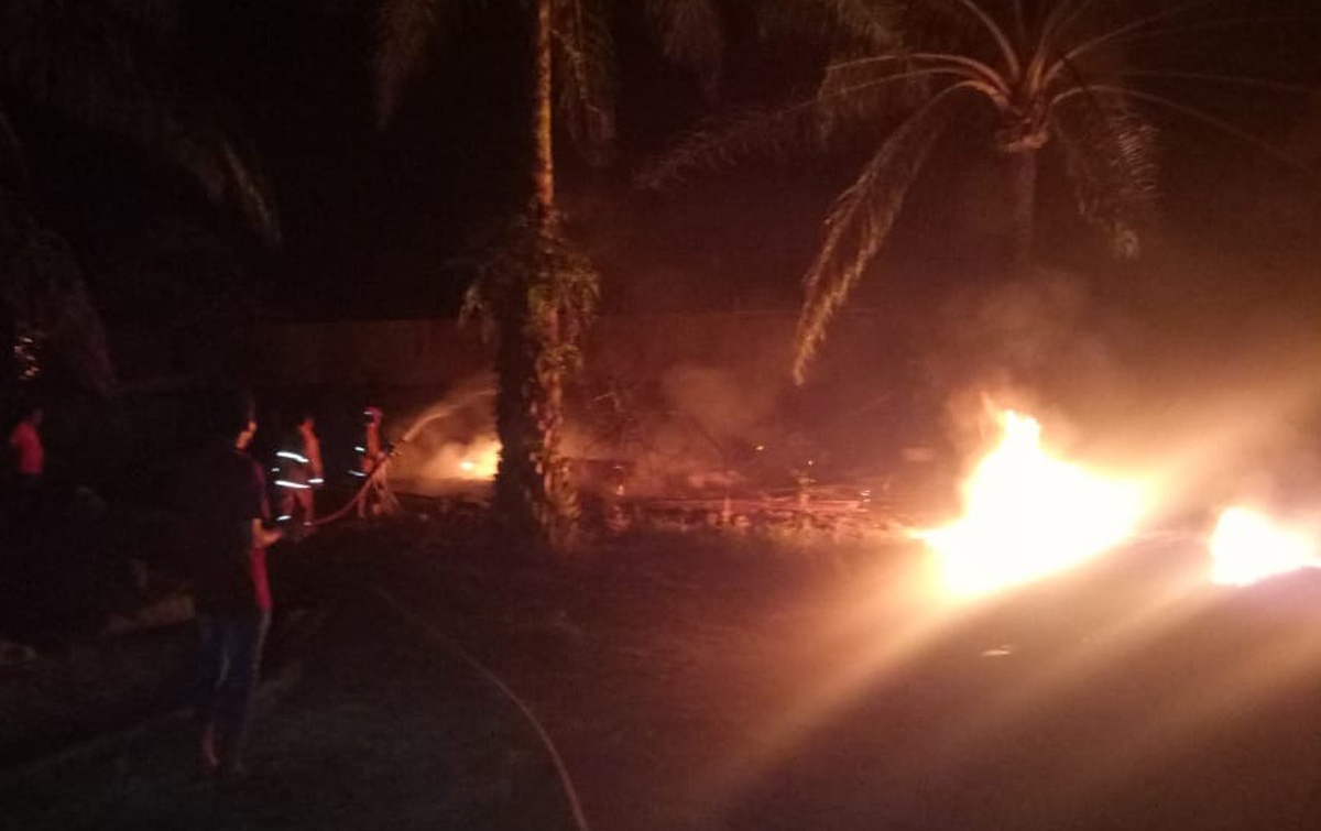 Dapur Minyak Mentah Terbakar, Tiga Warga Terluka