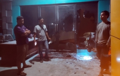 Kantor PLN Kuala Dilempar Pakai Bom Molotov