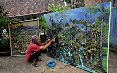 Foto: Lukisan Dari Eceng Gondok