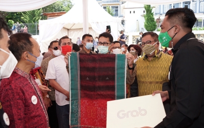 Grab Dukung Ekonomi Kreatif Melalui #BeliKreatifDanauToba