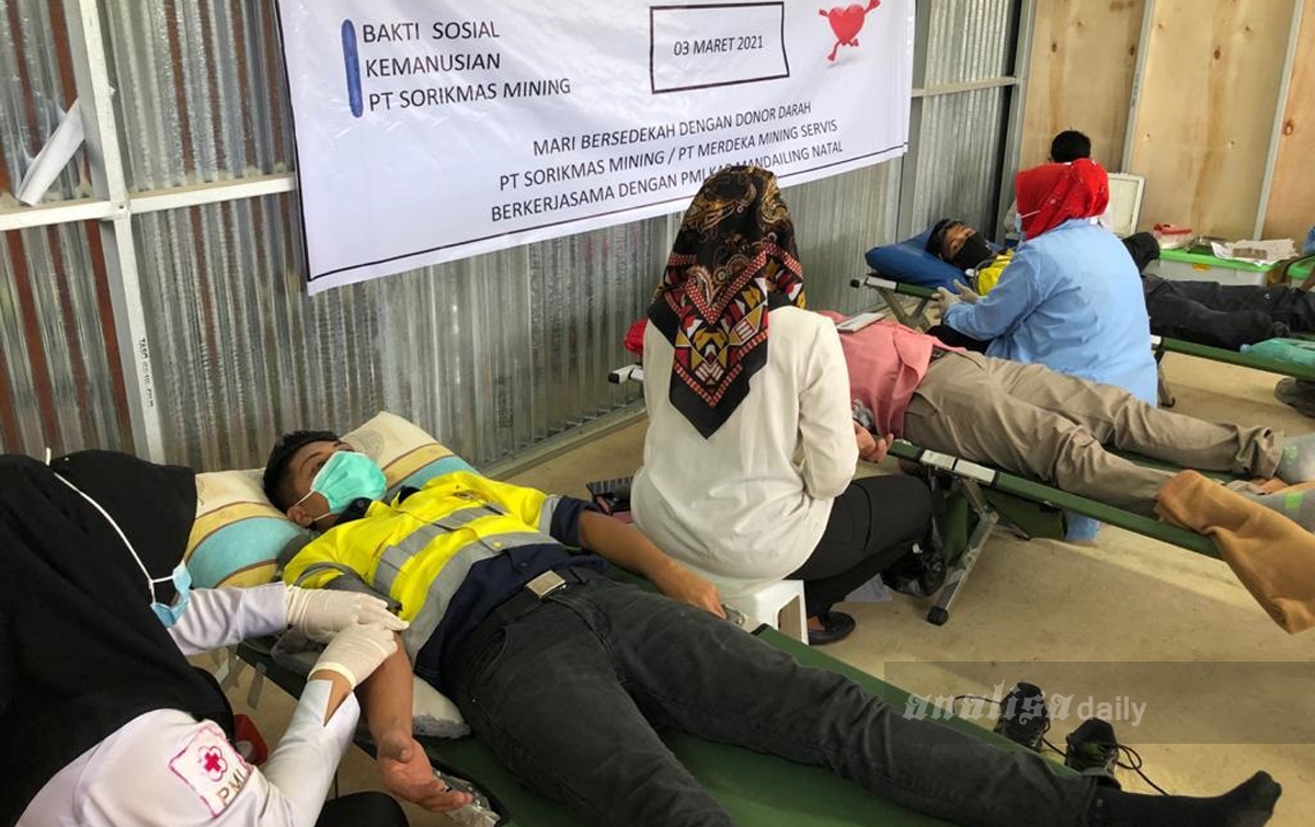Sorikmas Mining Sumbang 38 Kantong Darah ke PMI Madina
