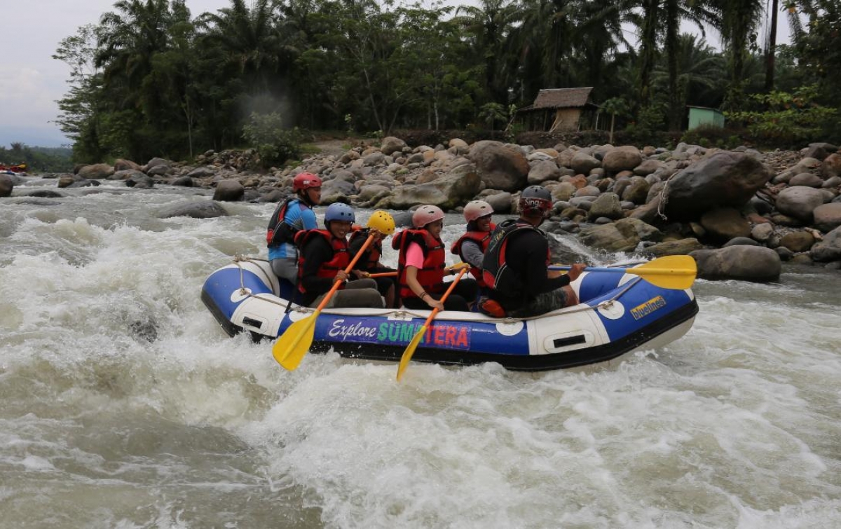 Explore Sumatera, Wisata Alam Keluarga yang Patut Dikunjungi