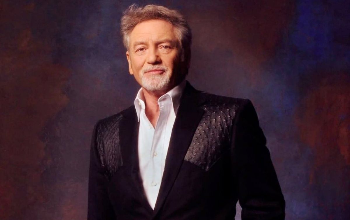 Empat Hari Pasca Divaksin, Larry Gatlin Positif Covid-19