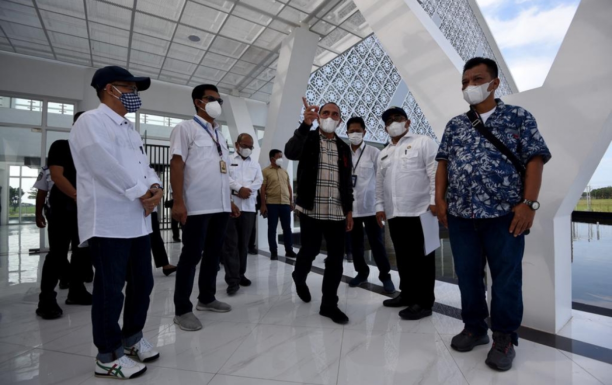 Tinjau Pembangunan Gedung VIP Kualanamu, Gubsu: Harus Tertata Rapi