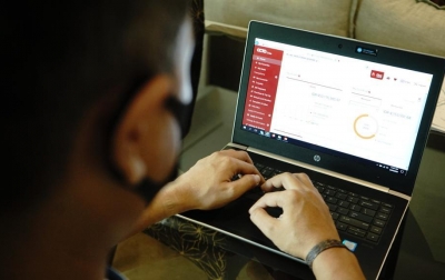 OCTO Clicks Perkaya Fitur, Transaksi Massal Makin Mudah