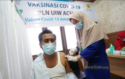 Pastikan Layanan Publik Aman, PLN Aceh Vaksinasi Ratusan Pegawai
