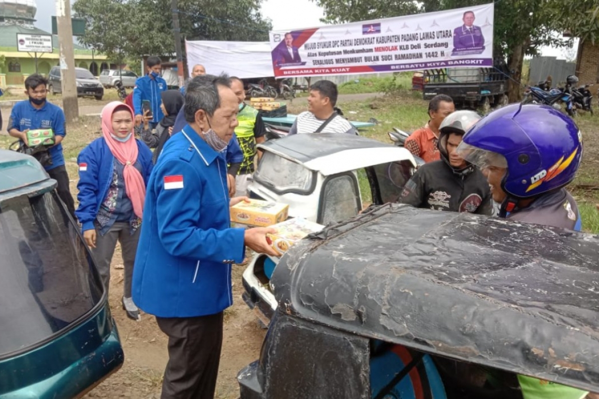 KLB Ditolak, DPC Partai Demokrat Paluta Gelar Syukuran