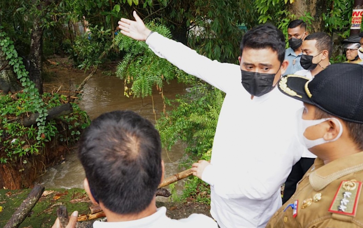 Atasi Sampah di Sungai Deli, Bobby Nasution Perintahkan Kadis Bentuk Tim