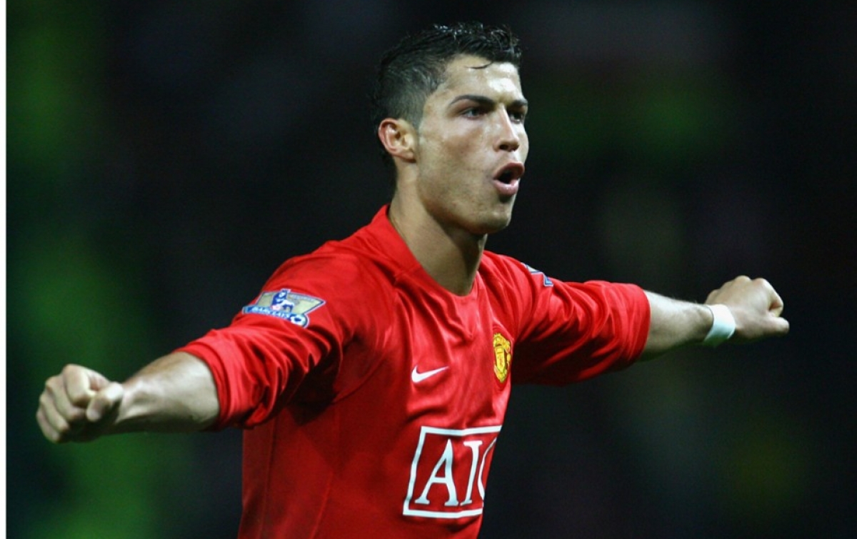 Manchester United Akan Gunakan Uang Liga Champions Untuk Ronaldo