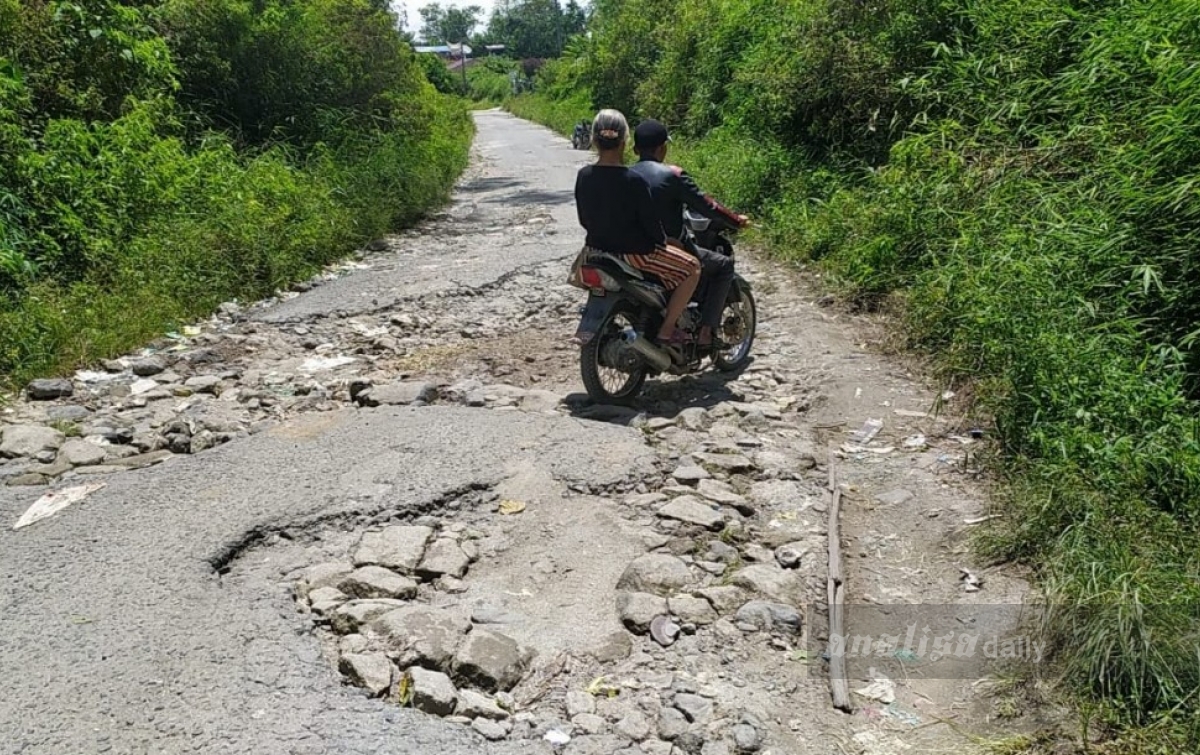 Anggota DPRD Sumut Angkat Bicara Mengenai Jalan Rusak di Simalungun