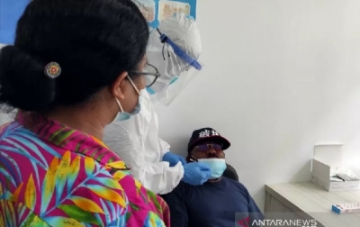 Berobat ke PNG, Lukas Enembe Lewat 'Jalan Tikus'