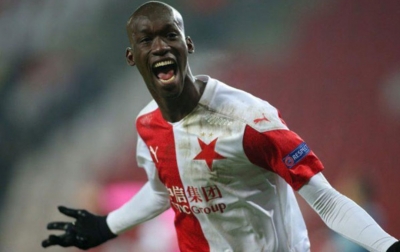 Dua Raksasa Inggris Berebut Abdallah Sima