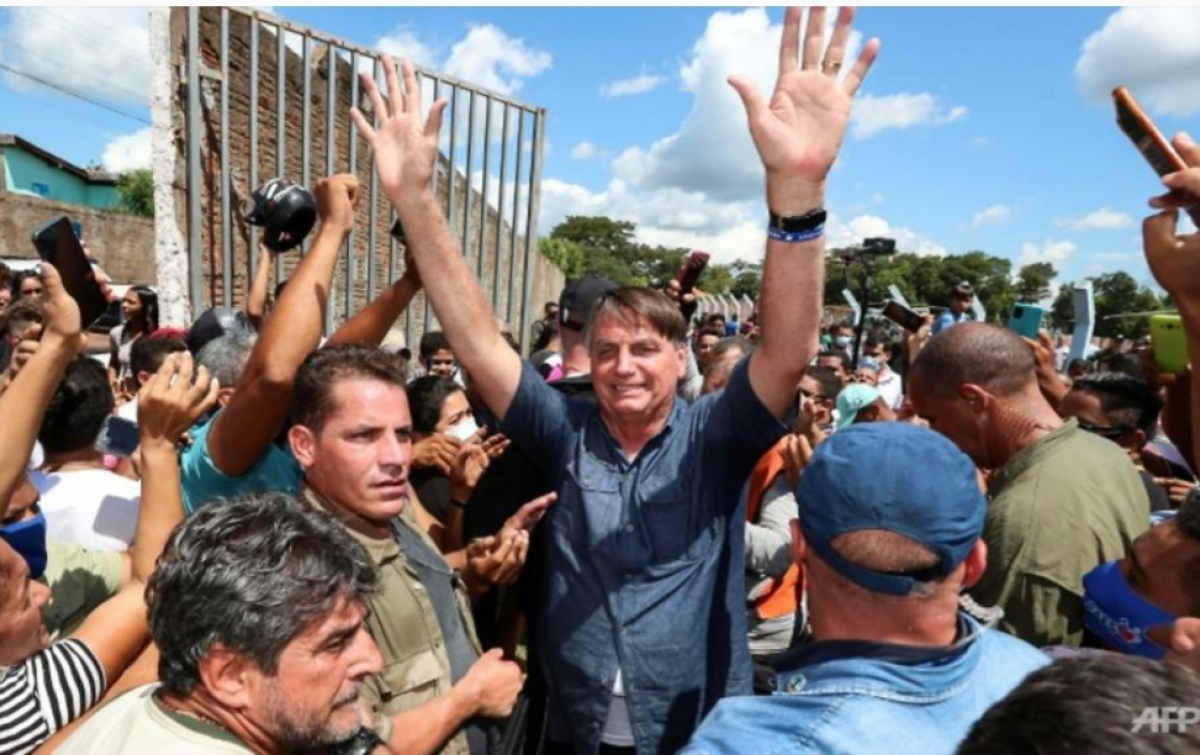 Langgar Protokol Covid-19, Jair Bolsonaro Harus Bayar Denda