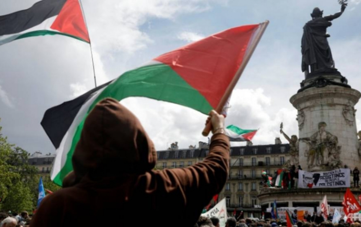 Ribuan Orang di Paris Berkumpul Mendukung Palestina