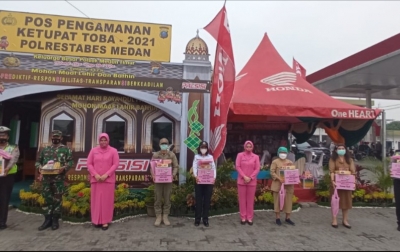 Ketua Bhayangkari Sumut Bagi Bingkisan kepada Petugas Pospam Cemara