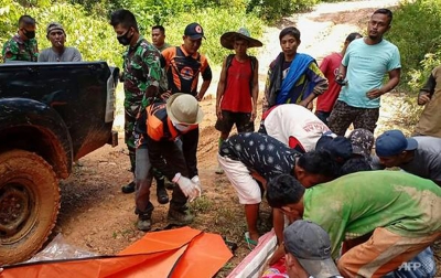 Penambang Emas Tertimbun Longsor, 8 Orang Meninggal Dunia