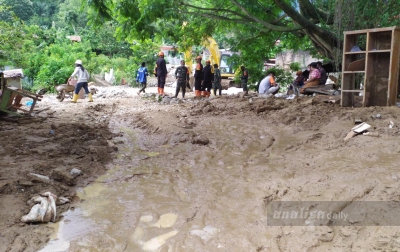 Banjir di Parapat Diduga Akibat Kerusakan Hutan