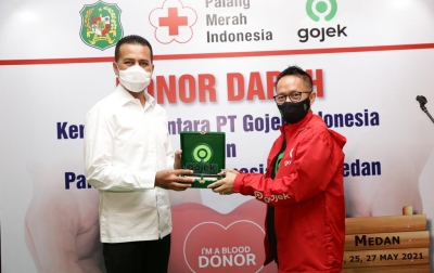 Aktif Kegiatan Kemanusiaan, Wagub Ijeck Apresiasi Gojek Indonesia