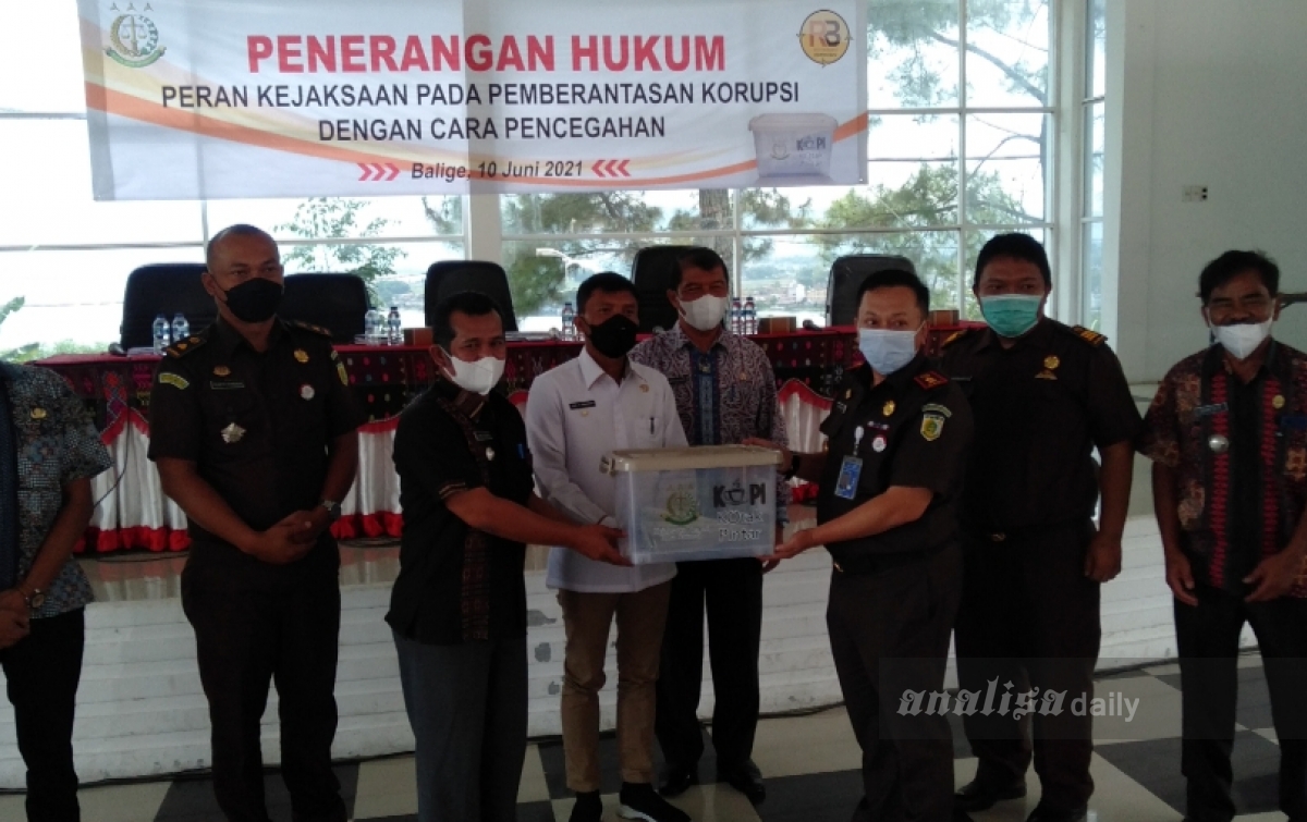 Cegah Korupsi Dana Desa, Kejari Tobasa Berikan Penerangan Hukum