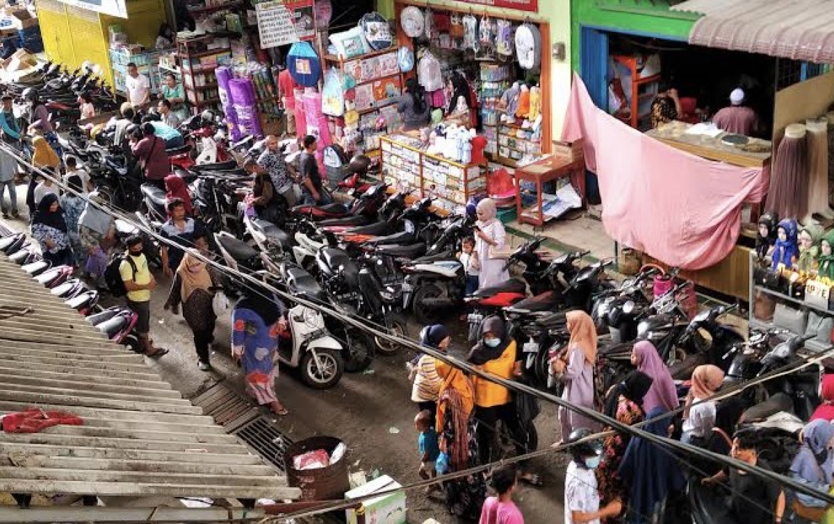 Razia Covid-19 Diperketat, Usahawan Meringis