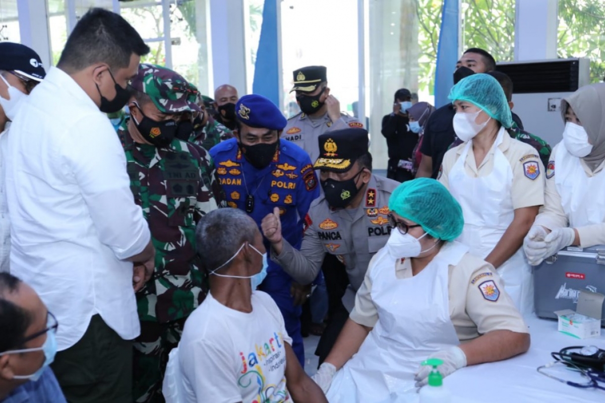 Polda Sumut Langsungkan Vaksinasi Massal, Kota Medan Sudah Capai Target