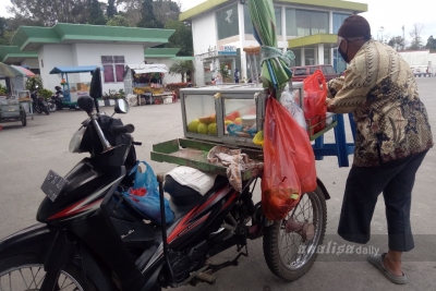 Kakek Disabilitas Tetap Berusaha Dalam Keterbatasan