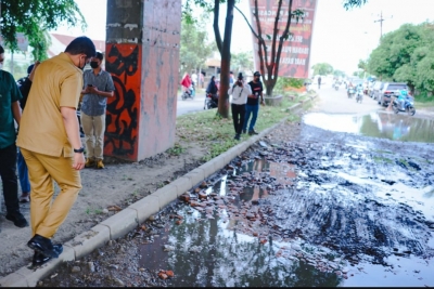 Sahuti Keluhan Warga Soal Jalan Rusak, Bobby Nasution Langsung Perintahkan Pembetonan
